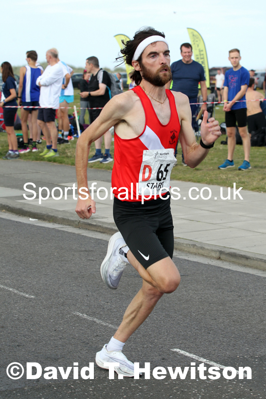 Senior mens 6 stage relay, 2021 Northern 6 and 4 Stage and Young Athletes Road Relays, Redcar. Photo: David T. Hewitson/Sports for All Pics